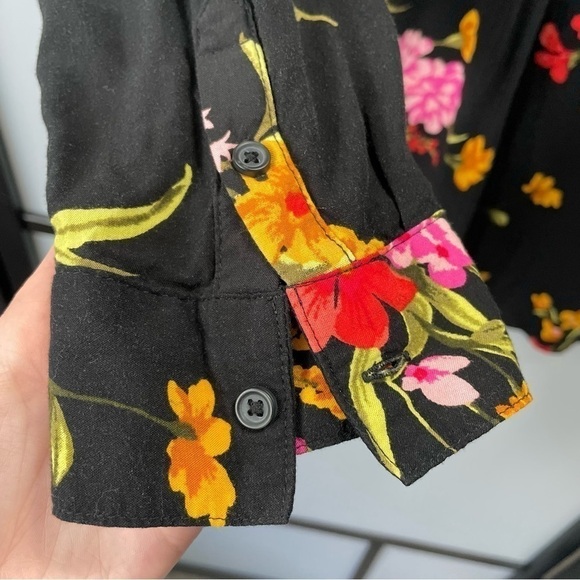 𝅺[l] Old Navy Black Long Sleeve Spring Floral Print Button-Down Tunic Top - Picture 7 of 14